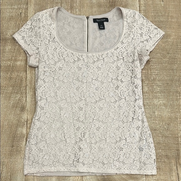 White House Black Market Tops - WHBM Lace Cap Sleeve Top Small | Floral Overlay | Lined